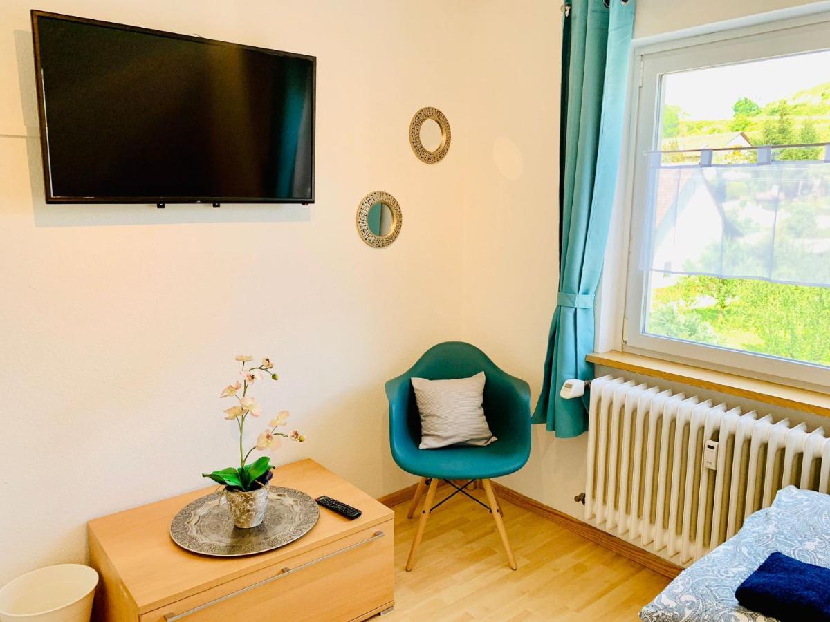 Ferienwohnung Liesel - Kuche, Bad, Wlan, 3 Schlafzimmer, Parkplatz Malterdingen Exteriör bild